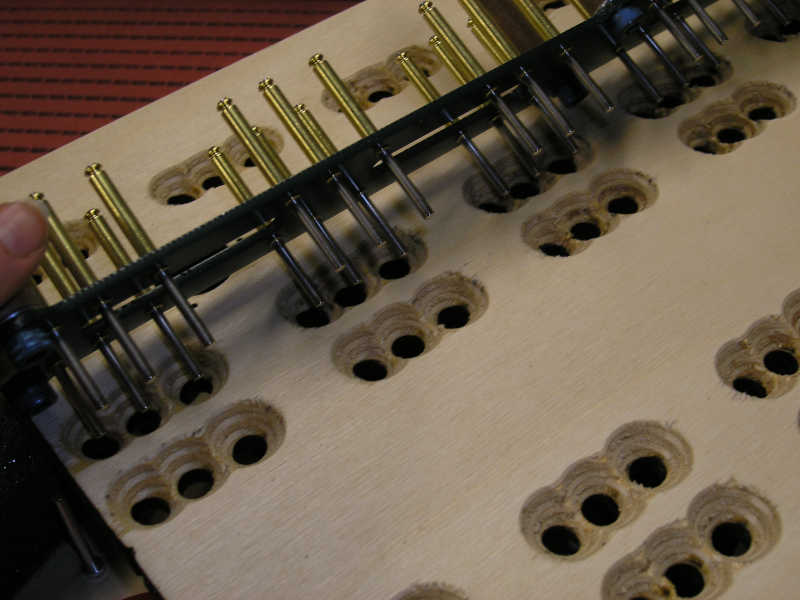 Close Stripping Bottom pins  