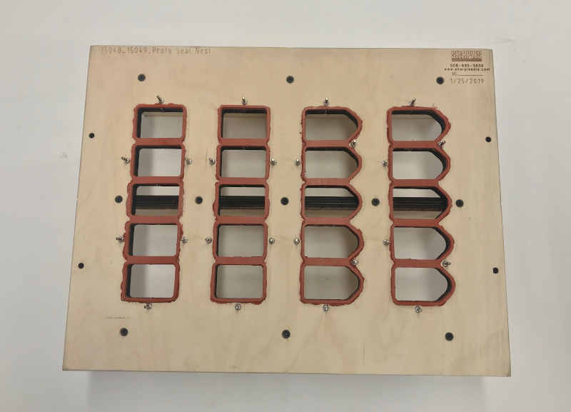 sealing tray for shuttle table 